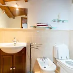 Casina La Torretta - By The Walls לוקה