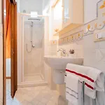 בית נופש Casina La Torretta - By The Walls *