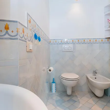 Casina La Torretta - By The Walls בית נופש לוקה
