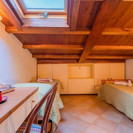 Casina La Torretta - By The Walls